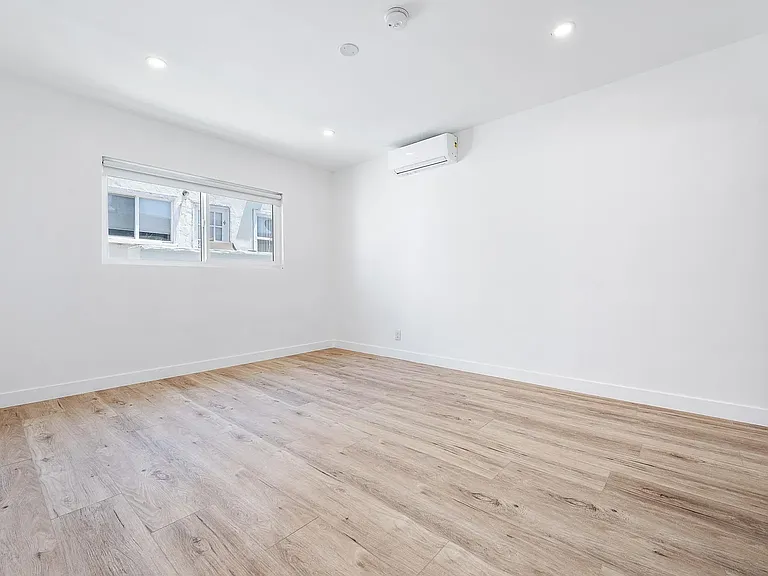 1508 S Orange Grove Ave #3 — Photo 5