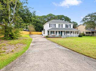 53A Country Club Rd, Shalimar, FL 32579