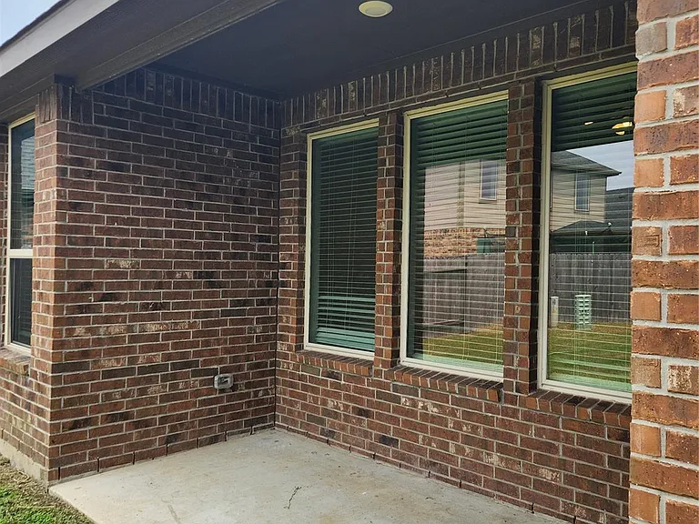8519 Golden Field Dr — Photo 27