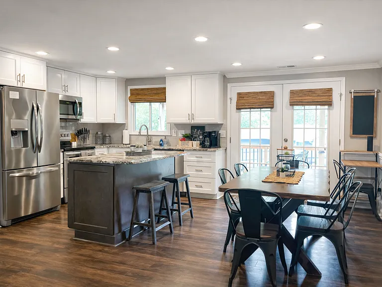 11501 Five Cedars Rd — Photo 16