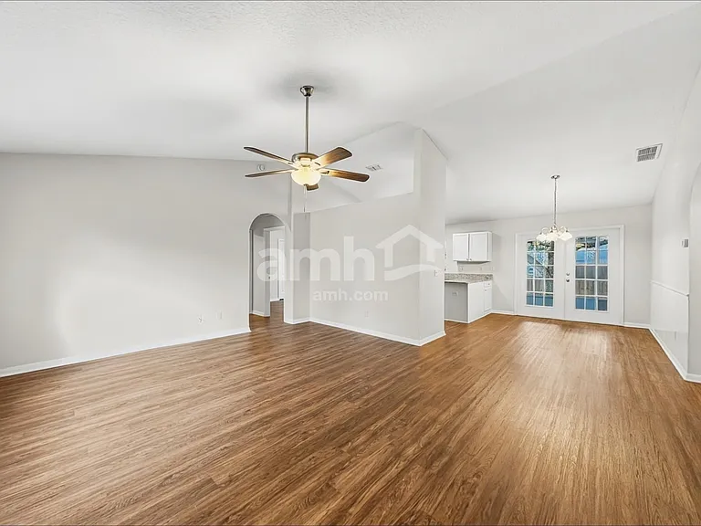 331 Valley Edge Dr — Photo 7