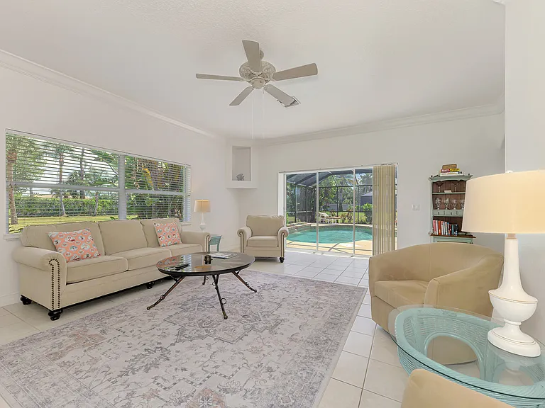 915 Park Place Dr — Photo 30