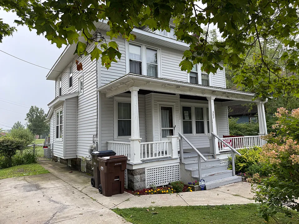 303 Meadville St #303