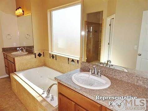 4th image of 3132 Crown Rock Dr