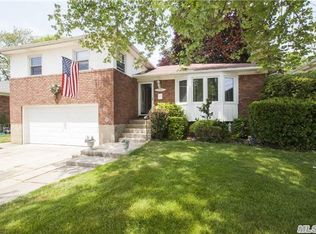 3763 Clark St, Seaford, NY 11783