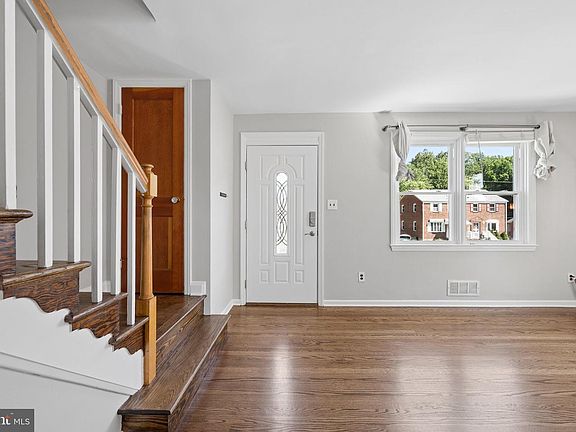 2nd image of 5123 Alberta Ave