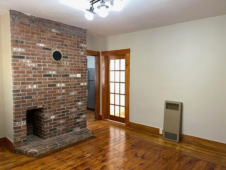 16 Ruggles St #1 — Photo 7