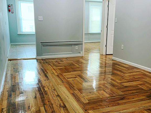 5th image of 1126 Manor Ave #C