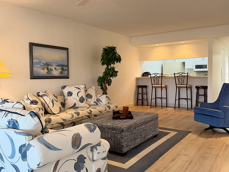 20 Plantation Dr #105 — Photo 19