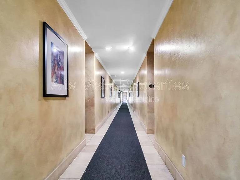 935 Genter St #403C — Photo 4