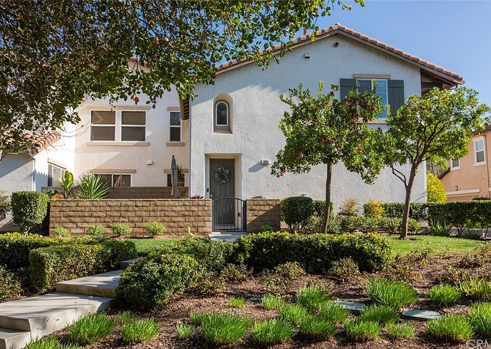 2nd image of 209 Martindale Way