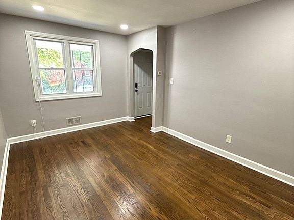 3rd image of 3600 Manchester Ave