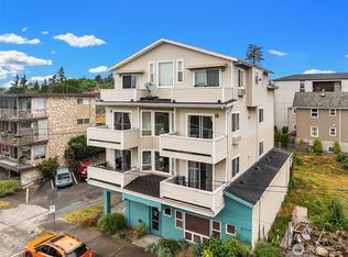 816 N 38th Street, Seattle, WA 98103