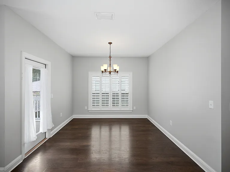 1874 Edge Ave — Photo 14