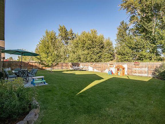 2nd image of 92 Timber View Cir