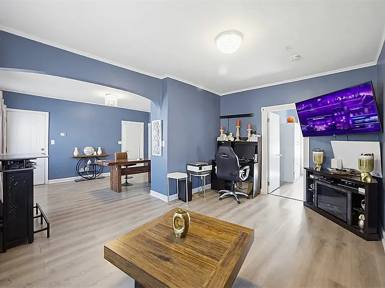 916 County St #3 — Photo 9