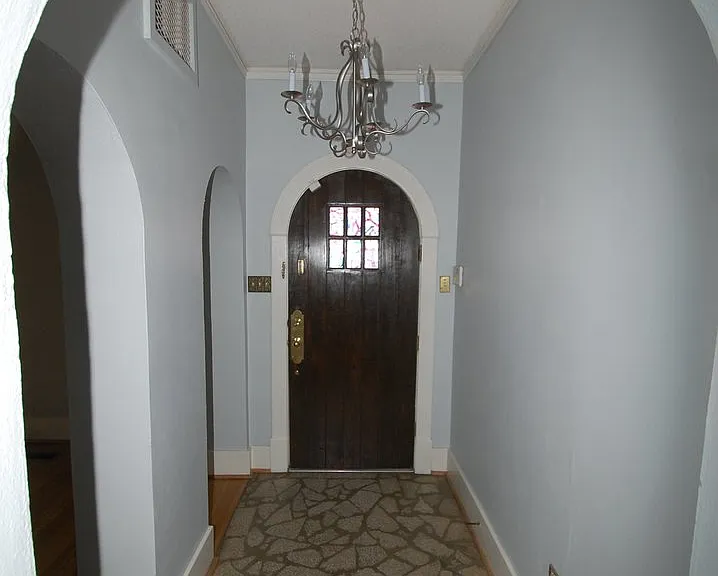 917 Skyline Dr — Photo 12