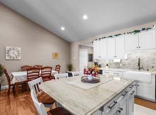 1 Tupperware Dr UNIT 120, North Smithfield, RI 02896