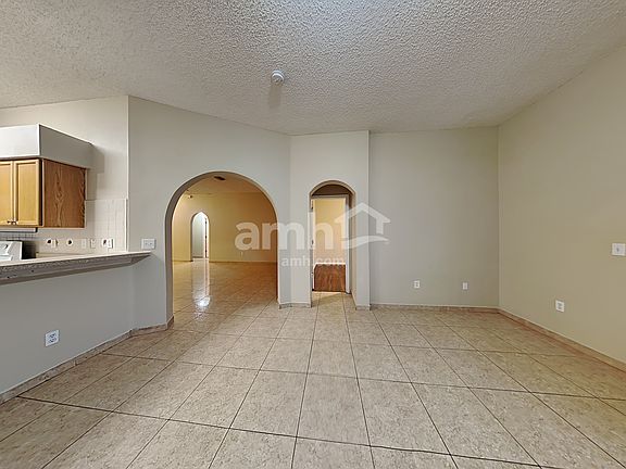 4th image of 3129 Summer House Dr