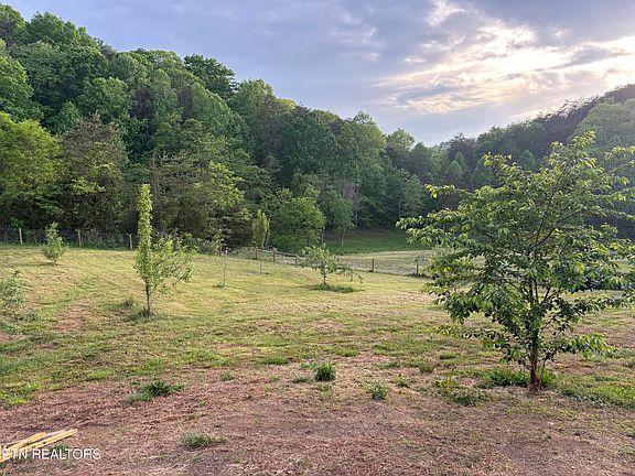 5th image of 1220 Raven Hill Rd