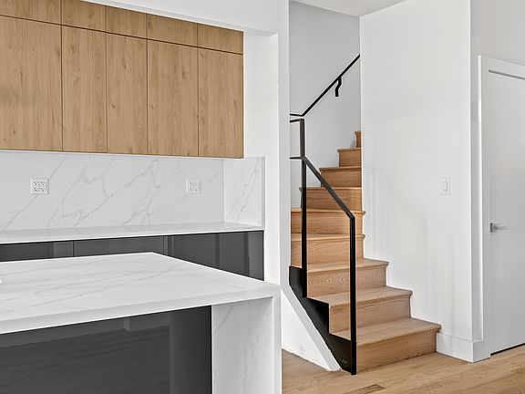 5th image of 175 Richardson St #2A