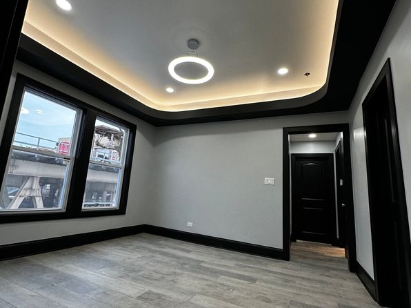 6331 S Elizabeth St #R2