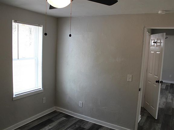 5th image of 3857 N Castor Rd