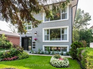 36 Cumberland Dr #2, Mississauga, ON L5G 3M8