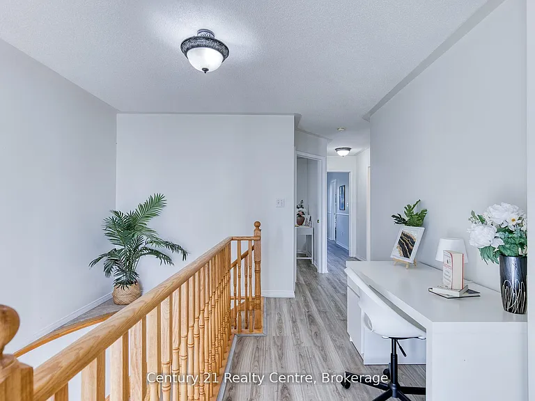 45 Hatch St E — Photo 26