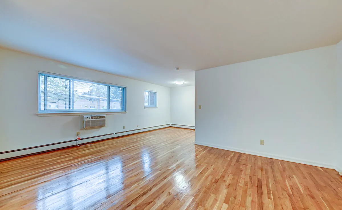 Building Photo - 1 Waterview Dr #18E2