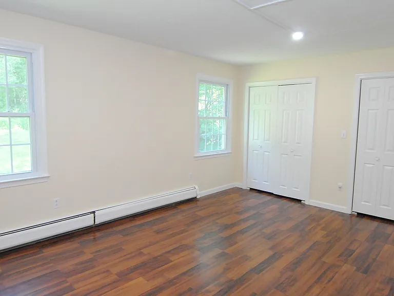 74 Stillwater Dr — Photo 17