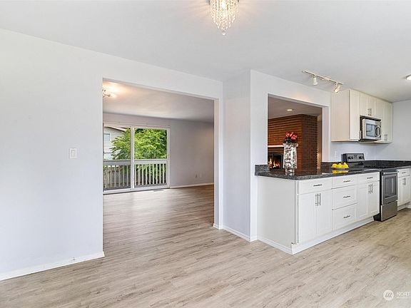 3rd image of 3101 91st Street S