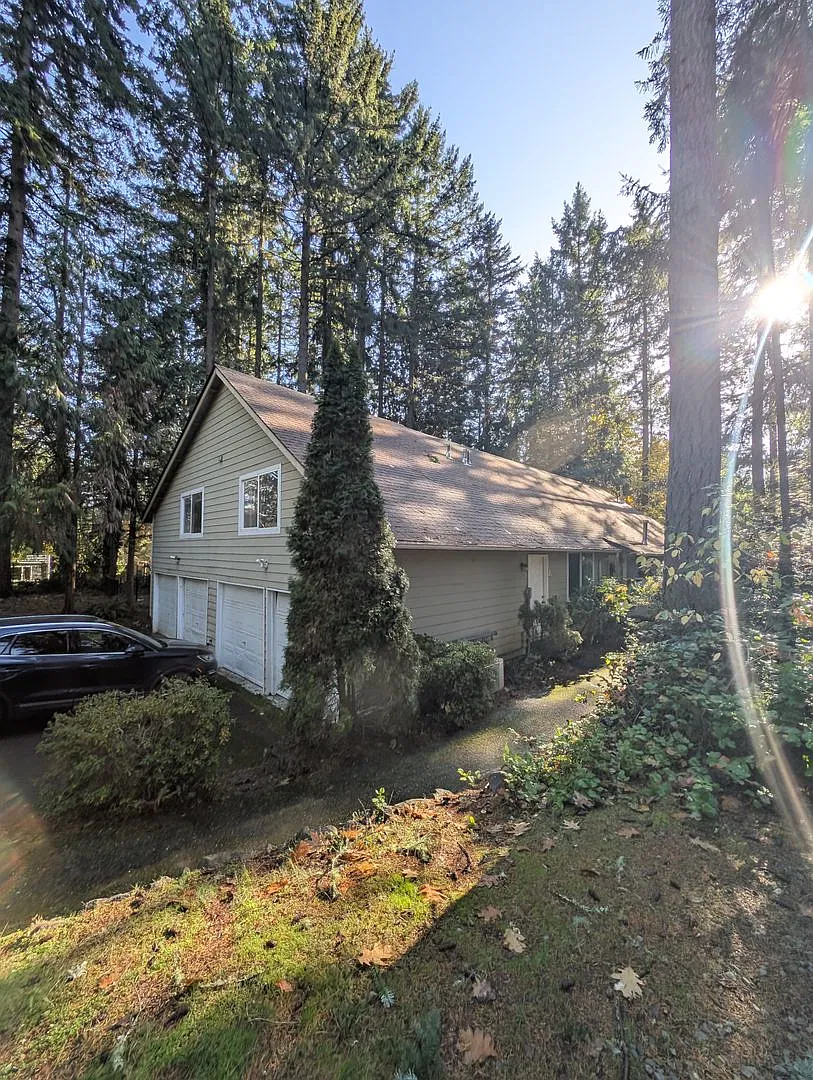 Quaint Gig Harbor One Bedroom for Rent! Available Now! — Photo 1
