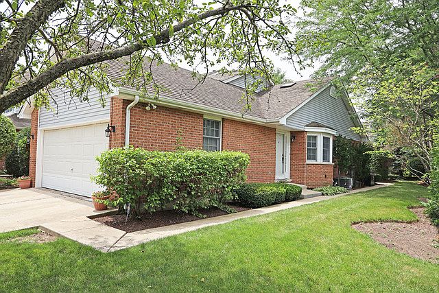 1st image of 8414 Sandalwood Ct