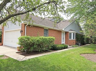 8414 Sandalwood Ct, Darien, IL