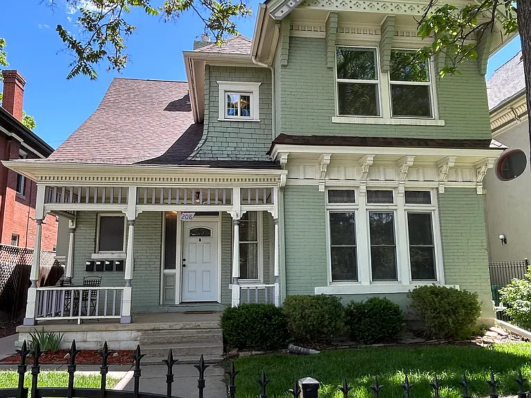 208 S Lincoln St #STUDIO — Photo 6