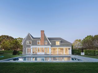 4 Diamon Ct, Southampton, NY 11968