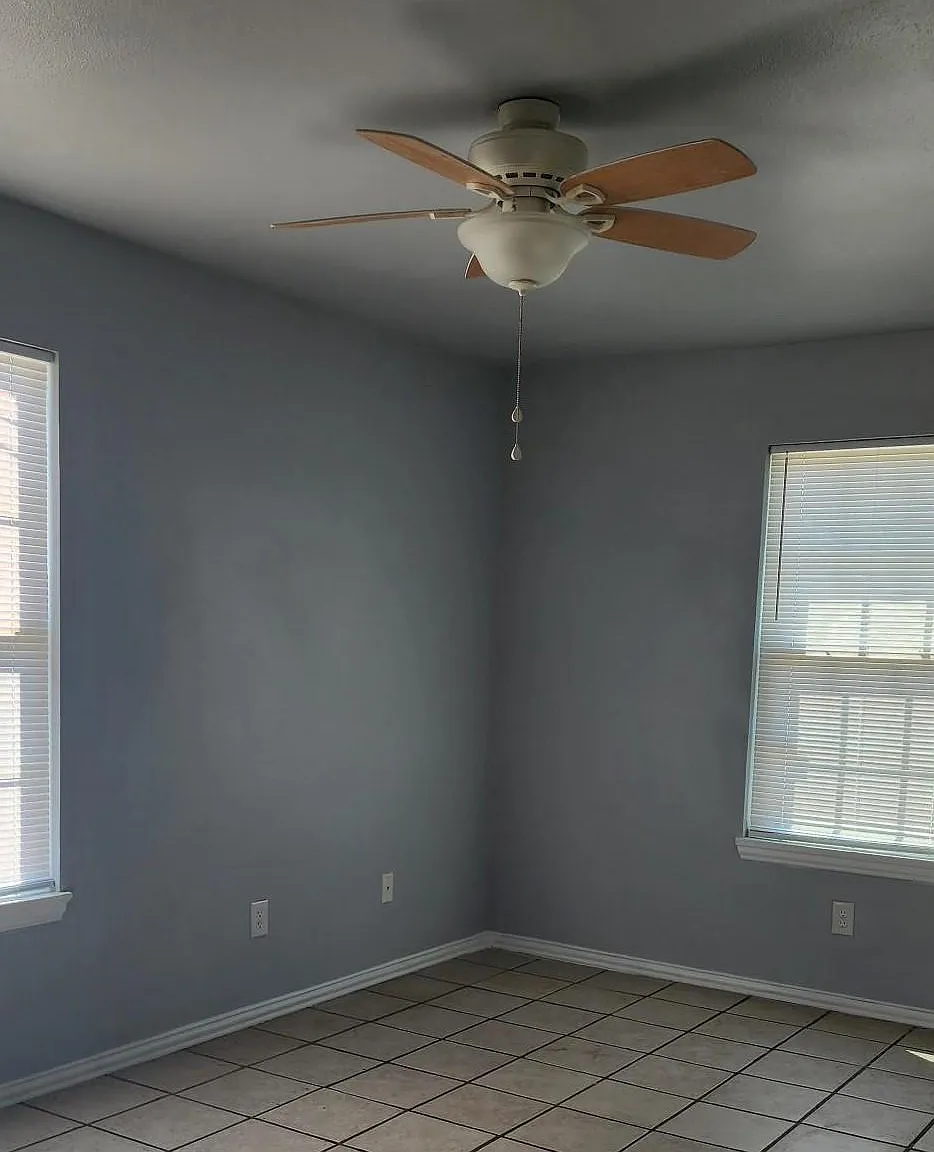 3 bed, 1226 sqft, $1,676 — Photo 3