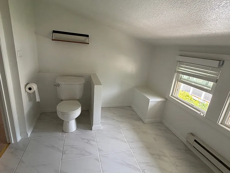 516 Washington St S — Photo 25