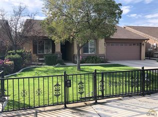 13201 Ridgeway Meadows Dr, Bakersfield, CA 93314