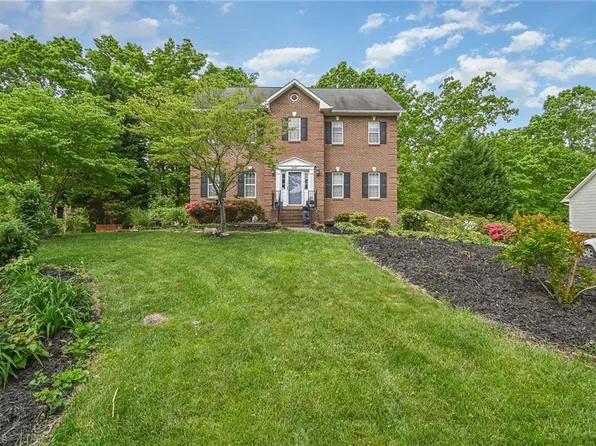5062 Cobblestone Rd, Winston Salem, NC 27106