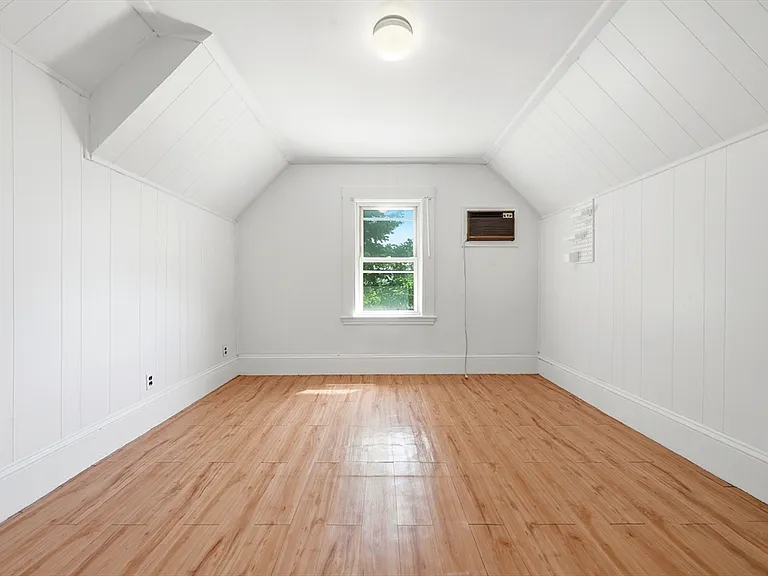 23 Edmund St #2 — Photo 13