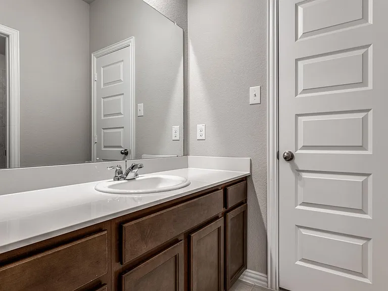 1237 Milfoil Dr — Photo 26