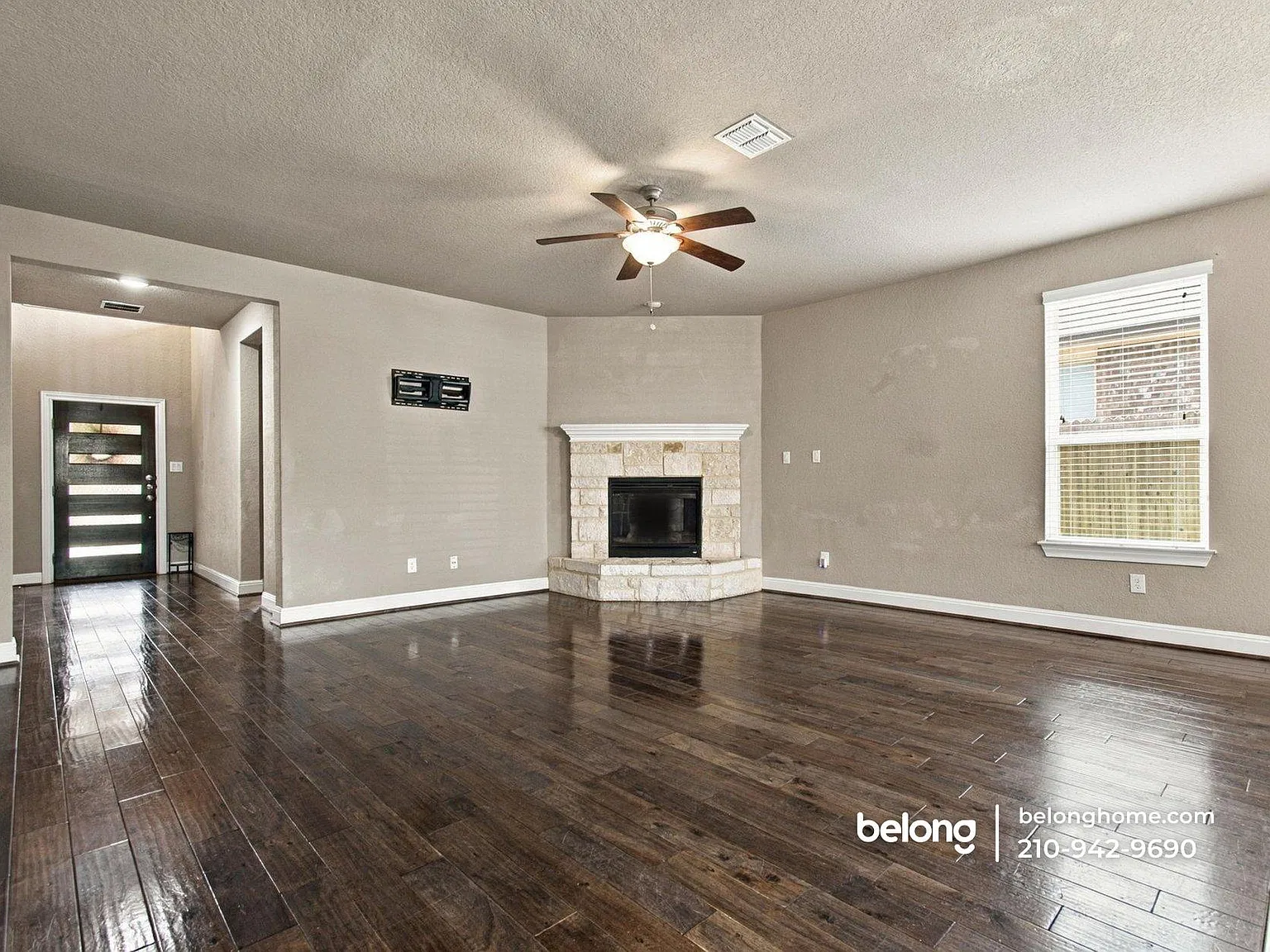 5 bed, 4.0 bath, 3350 sqft, $2,525 — Photo 3