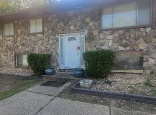 1395 Willow Dr, Riverdale, GA 30296