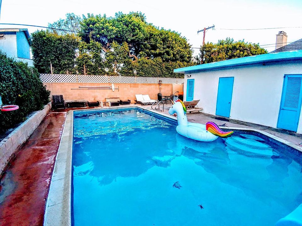 Huge Pool!