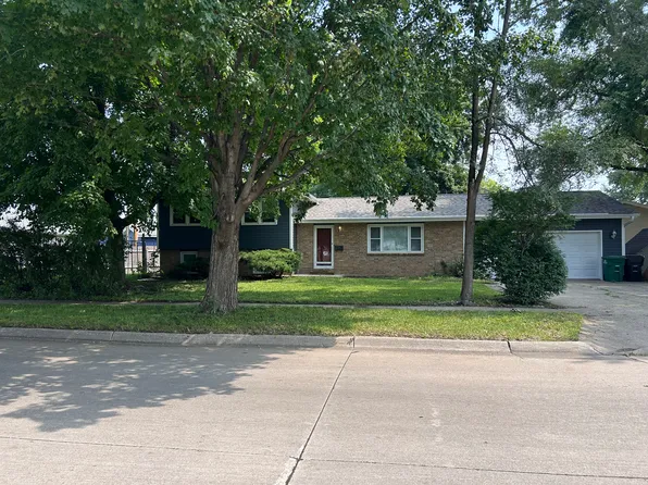 1205 SE Belmont Dr, Ankeny, IA 50021
