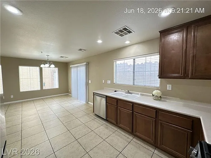 637 Lucky Pine St — Photo 12
