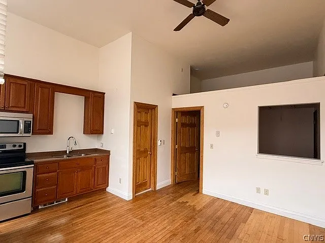 1 bed, 1.0 bath, 1000 sqft, $900 — Photo 2