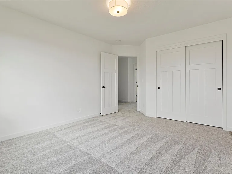 18525 Patrick Ave — Photo 31